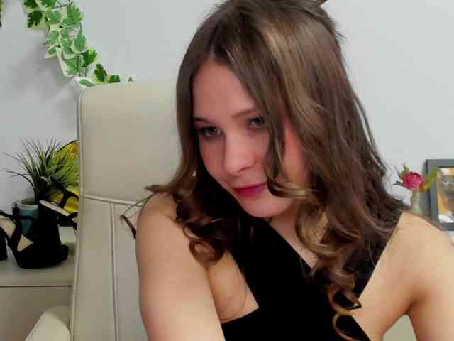 LanaSensitive webcam