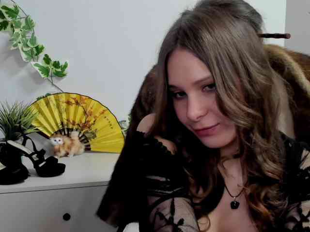 LanaSensitive Live Webcam on BongaCams