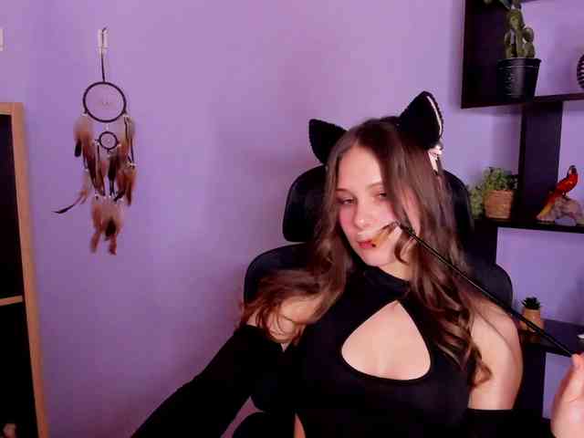 LanaSensitive webcam