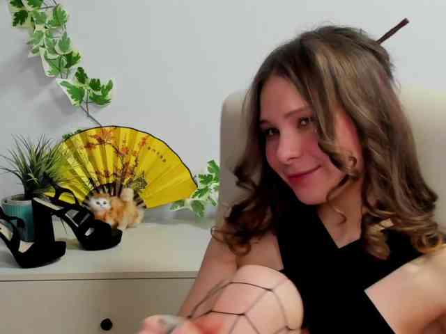 LanaSensitive webcam