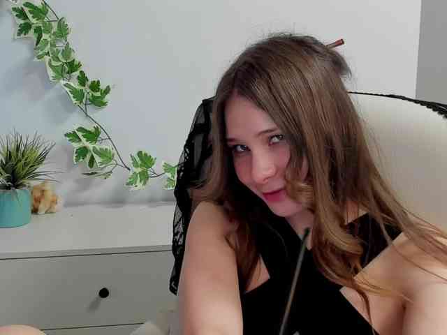 LanaSensitive webcam