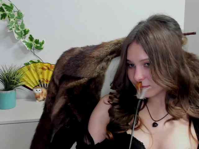 LanaSensitive webcam