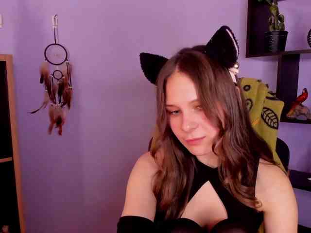 LanaSensitive webcam