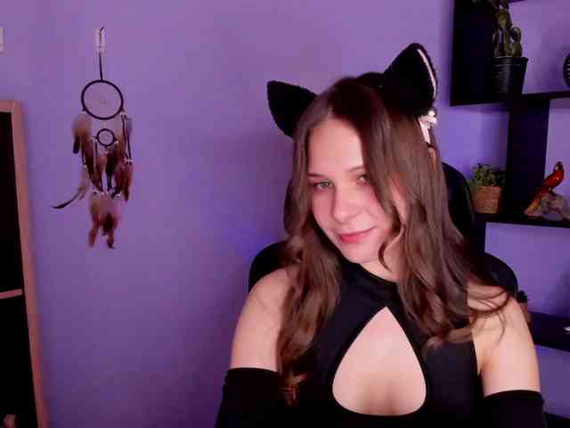 LanaSensitive webcam