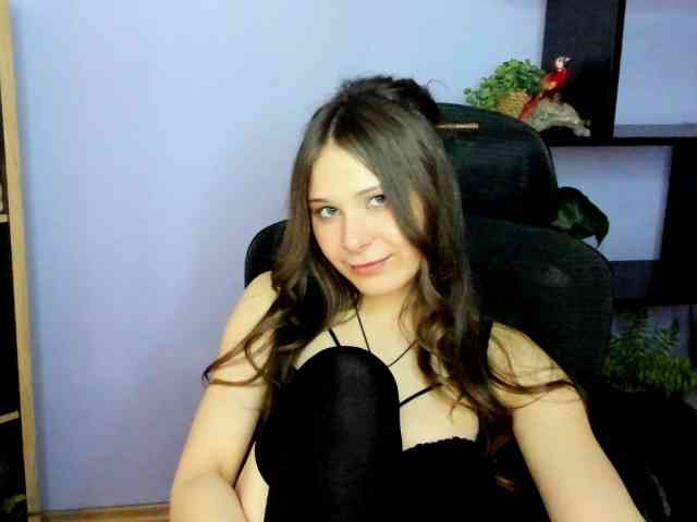 LanaSensitive webcam