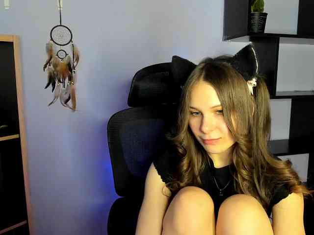 LanaSensitive webcam