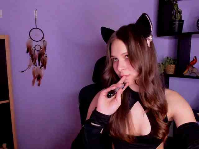 LanaSensitive webcam