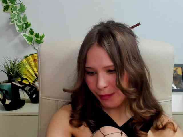 LanaSensitive webcam