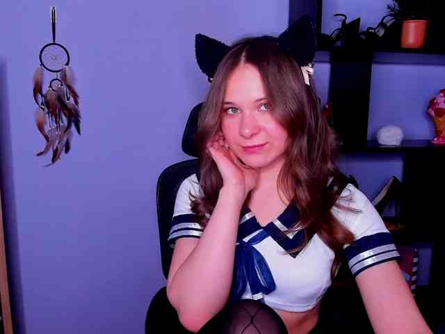 LanaSensitive webcam