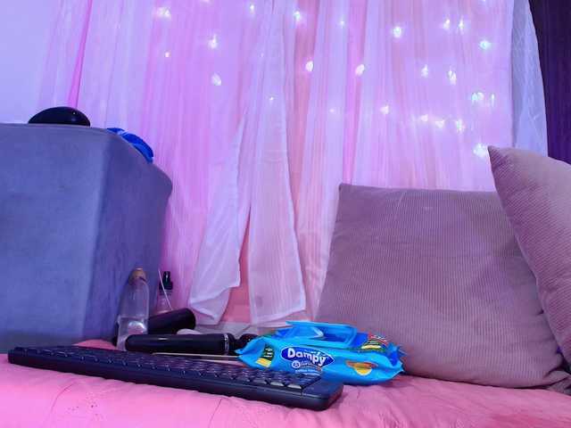 Grace-sw's BongaCams show and profile