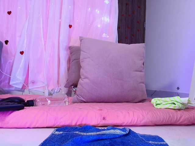 Grace-sw's BongaCams show and profile