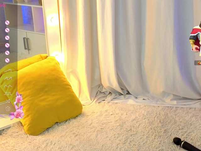 NovaOrbit's BongaCams show and profile