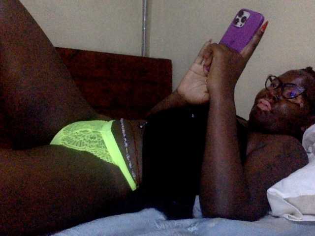 WillaSara's BongaCams show and profile