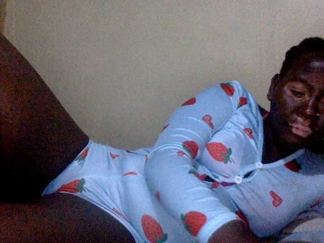 WillaSara's BongaCams show and profile