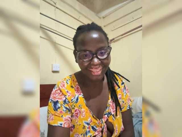 WillaSara – webcam model profile photo