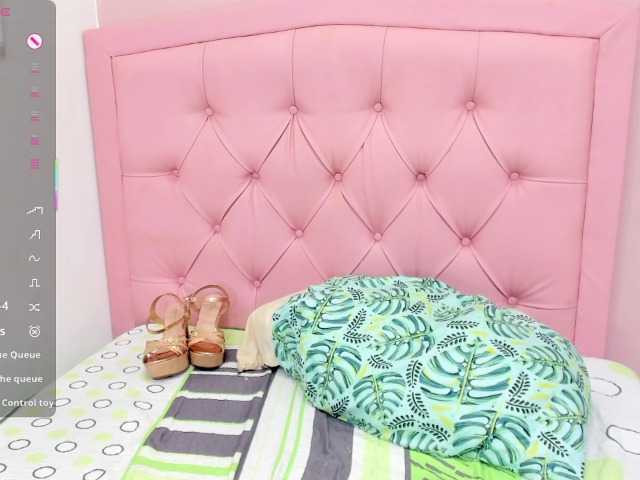 Paris-rivas's BongaCams show and profile