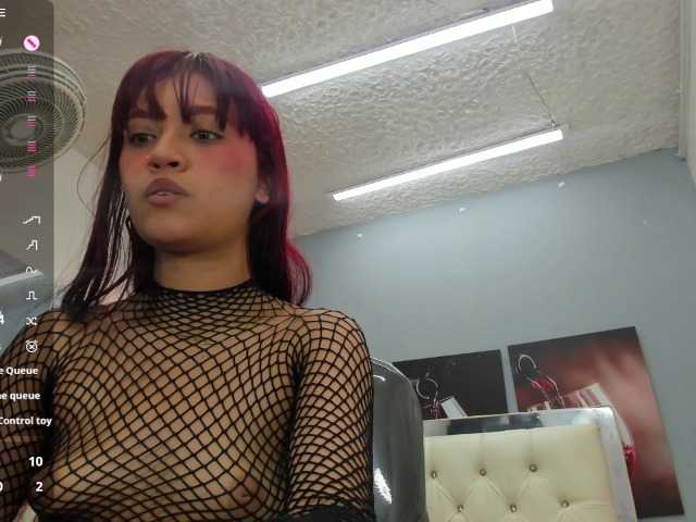 Paris-rivas's BongaCams show and profile