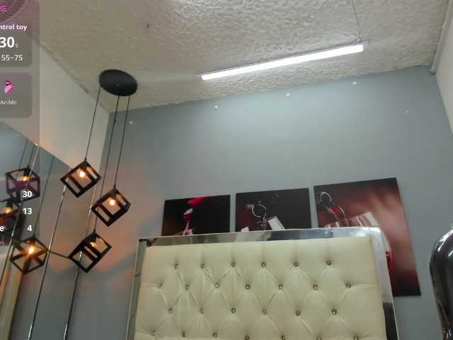 Paris-rivas's BongaCams show and profile