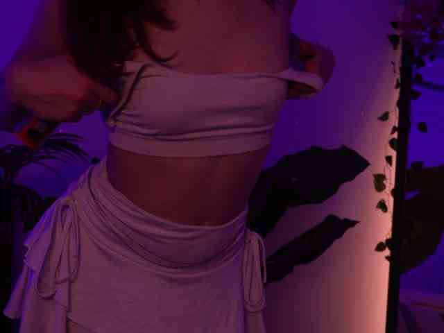 MilaFlame Live Webcam on BongaCams