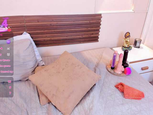 mia-gold's BongaCams show and profile