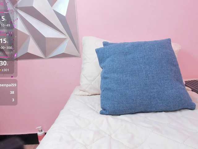 mia-gold's BongaCams show and profile