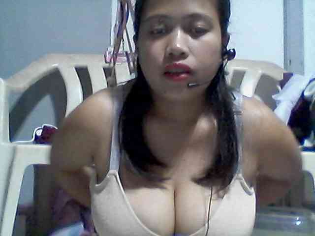 Milkybigtits webcam