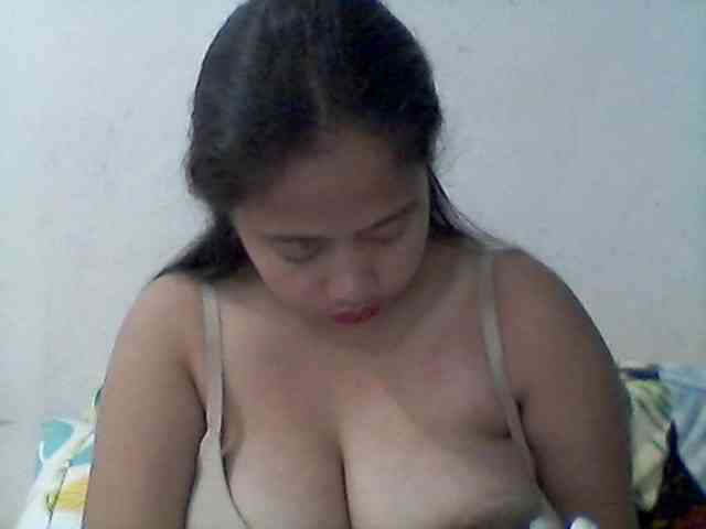 Milkybigtits webcam