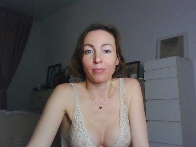 AngelicFenix's BongaCams show and profile