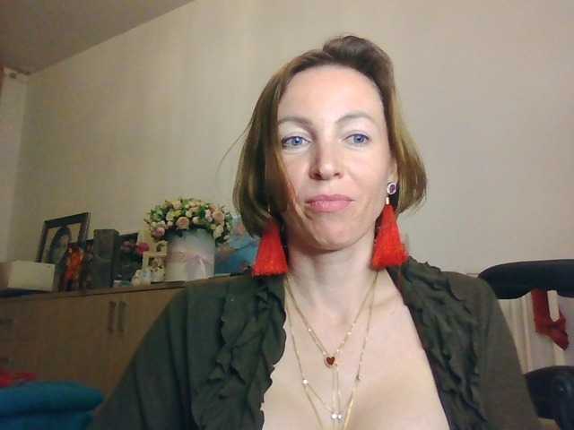 AngelicFenix's BongaCams show and profile