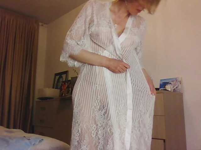 AngelicFenix's BongaCams show and profile