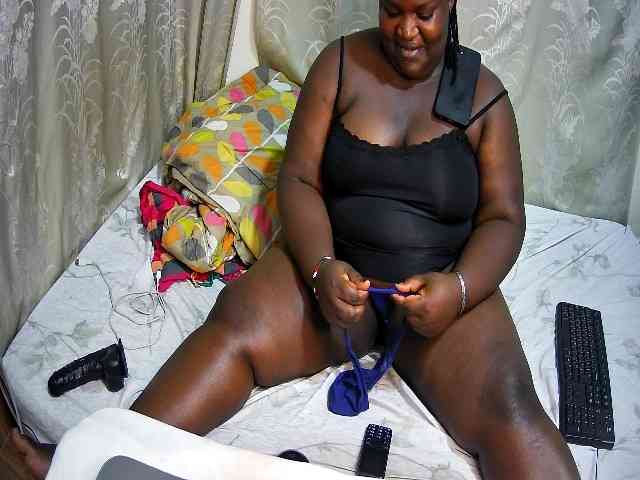 chubby-cherry webcam