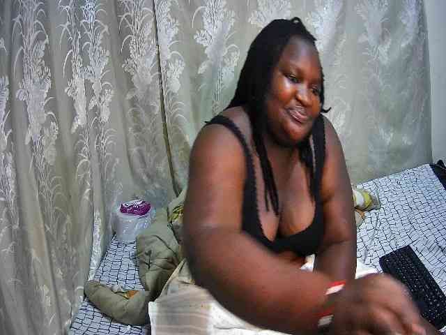 chubby-cherry webcam