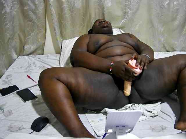 chubby-cherry webcam