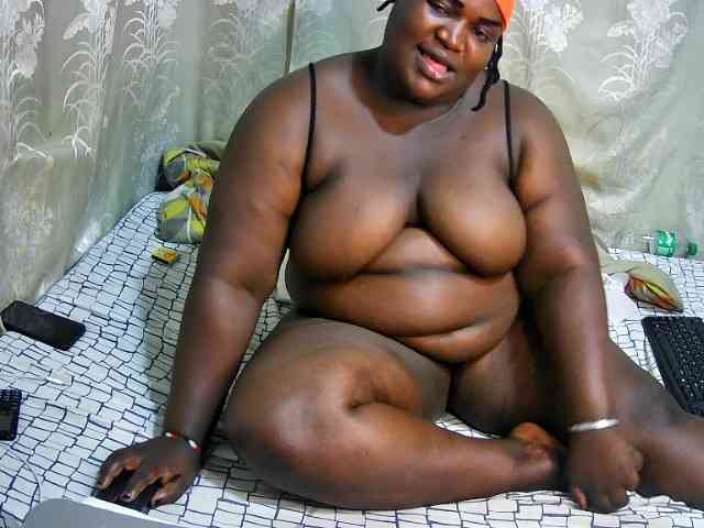 chubby-cherry webcam