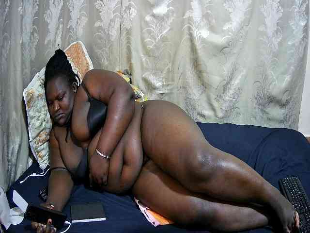 chubby-cherry webcam