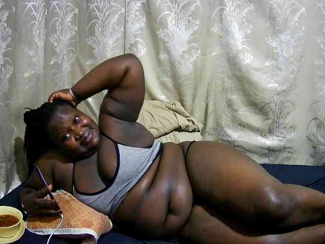 chubby-cherry webcam