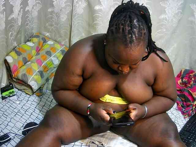 chubby-cherry webcam