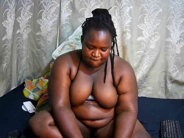 chubby-cherry webcam