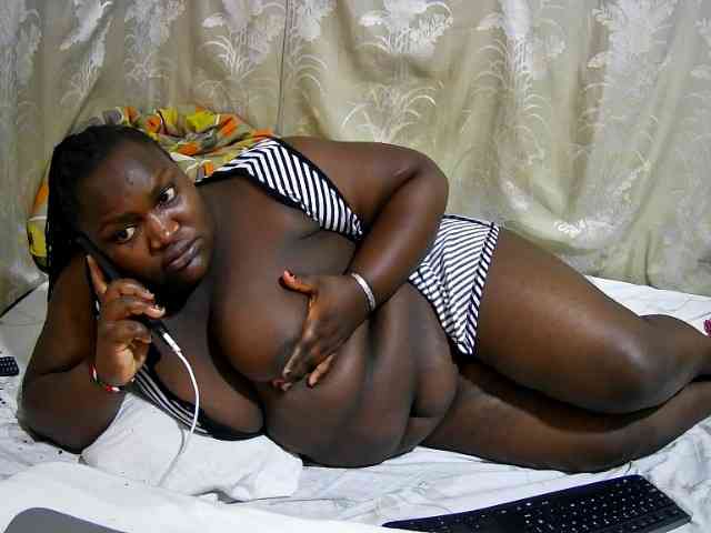 chubby-cherry webcam