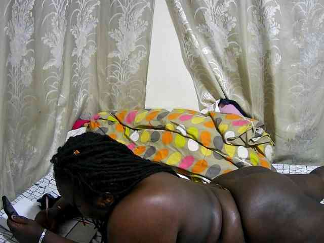 chubby-cherry webcam