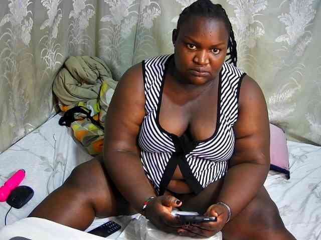 chubby-cherry webcam