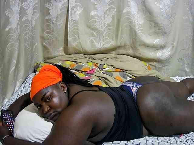 chubby-cherry webcam