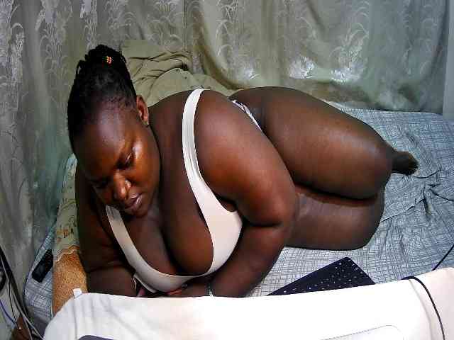 chubby-cherry webcam