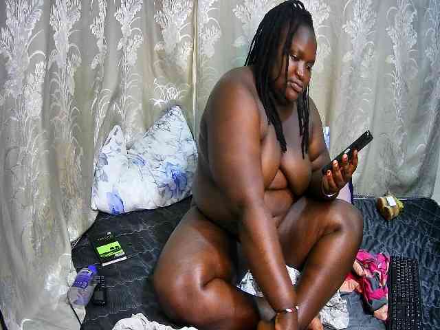 chubby-cherry webcam