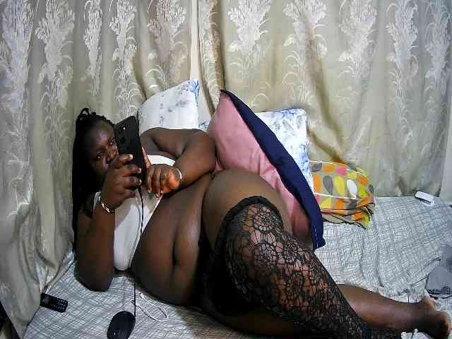 chubby-cherry webcam