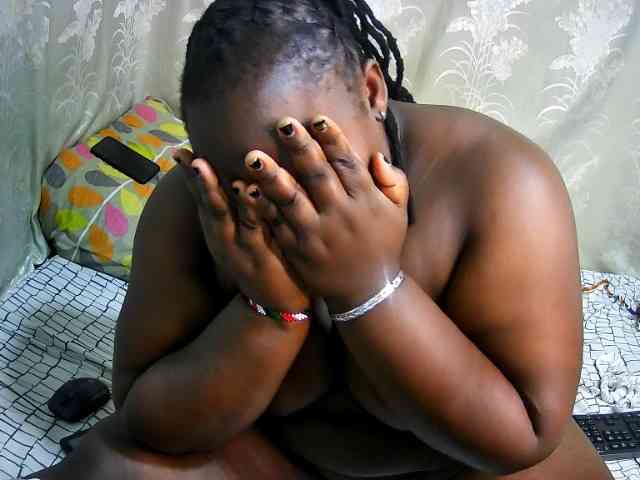 chubby-cherry webcam