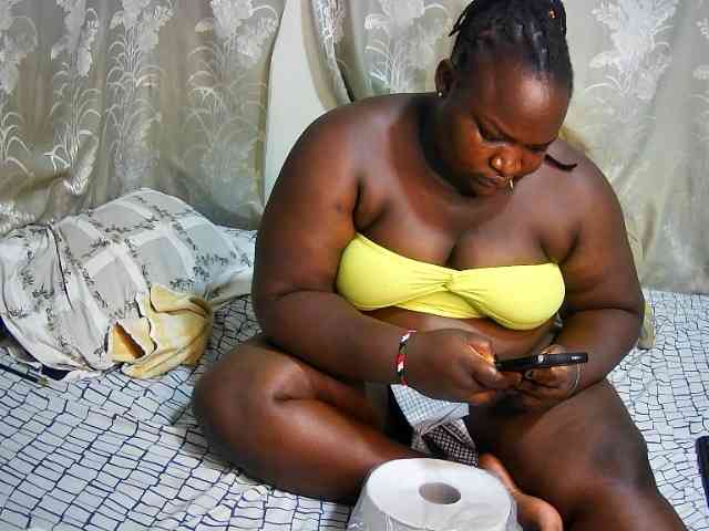 chubby-cherry webcam