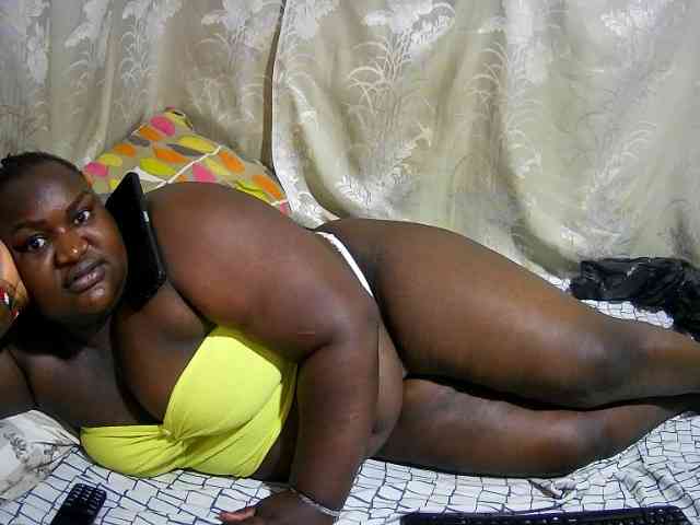 chubby-cherry webcam