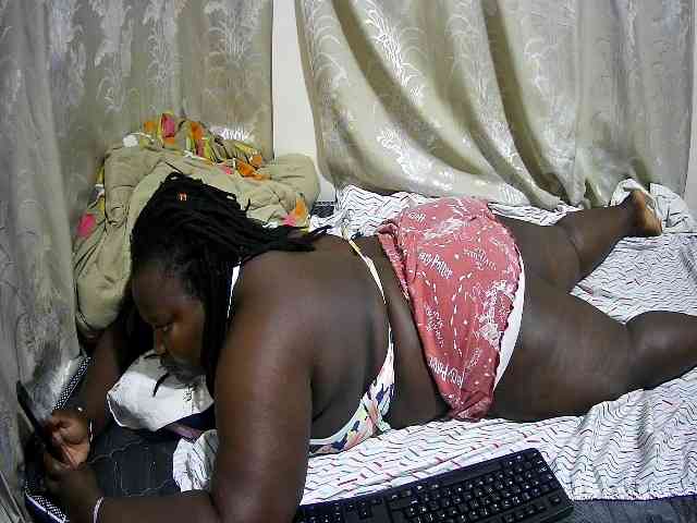 chubby-cherry webcam