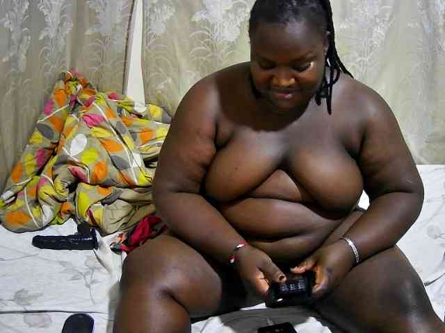 chubby-cherry webcam